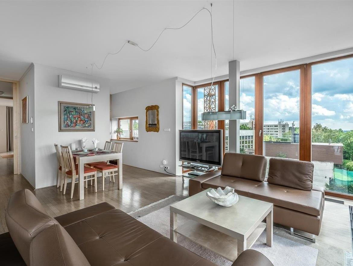 7 pohled z pokoje.jpg