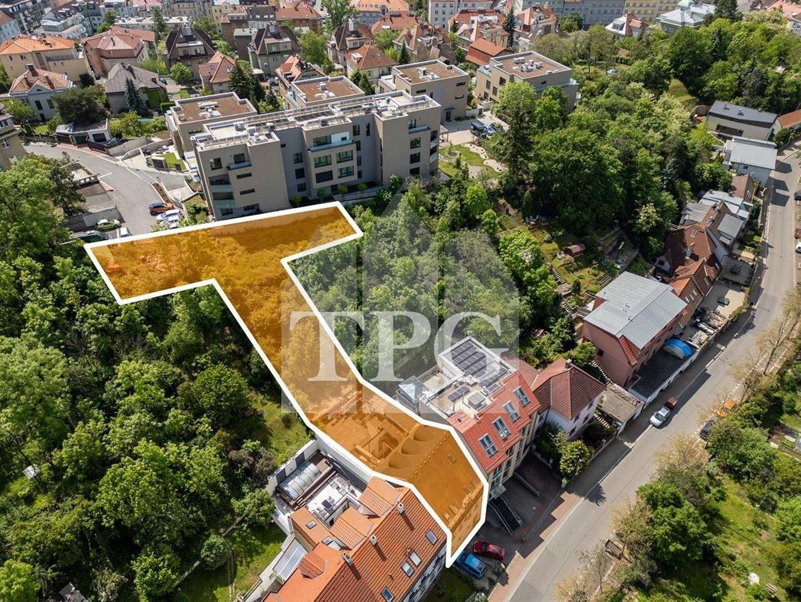 pozemek (10) - vyznačené.jpg
